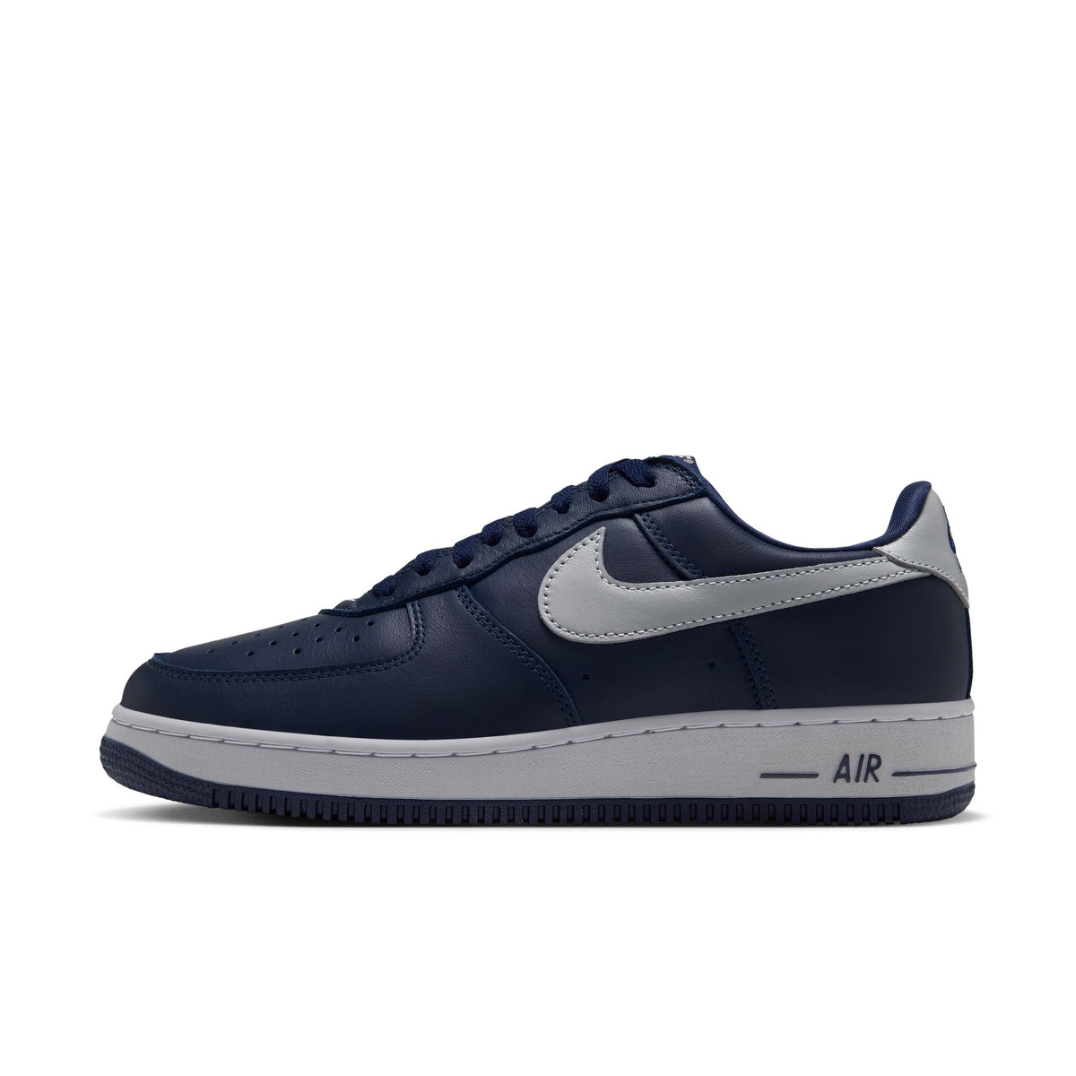 Nike Air Force 1 '01 side view in College Navy leather with Lt Smoke Grey Swoosh, heel tab and AIR midsole