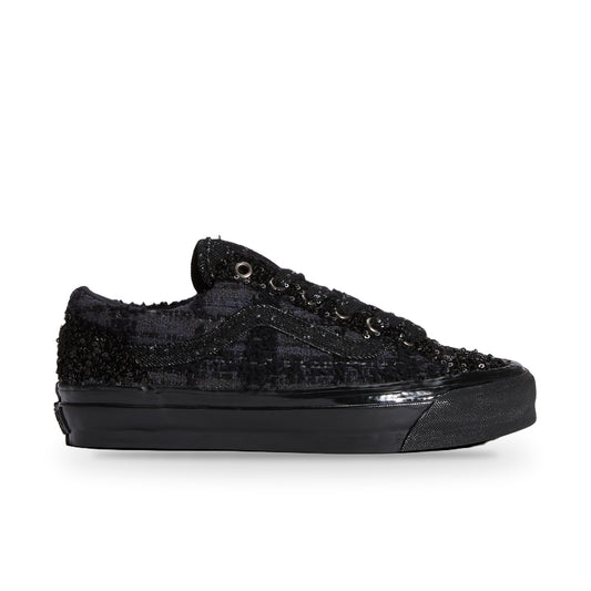 Vans LX Old Skool 36 Fuzzy Feelings Color: Black Style: VN000EHDBKA