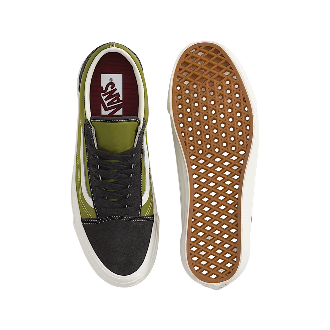 【関税込み】Vans グリーン＆ブラック LX Old Skool スニーカー VANS バンズ スニーカー OLD SKOOL GREEN VN000CY2CX1 オールド