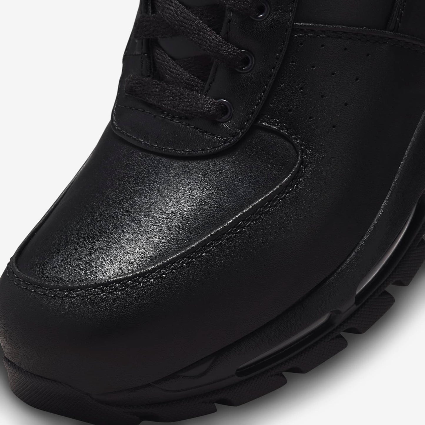 Nike Air Max Goadome Men's Boots Color: Black/Black-Black Style: 865031-009