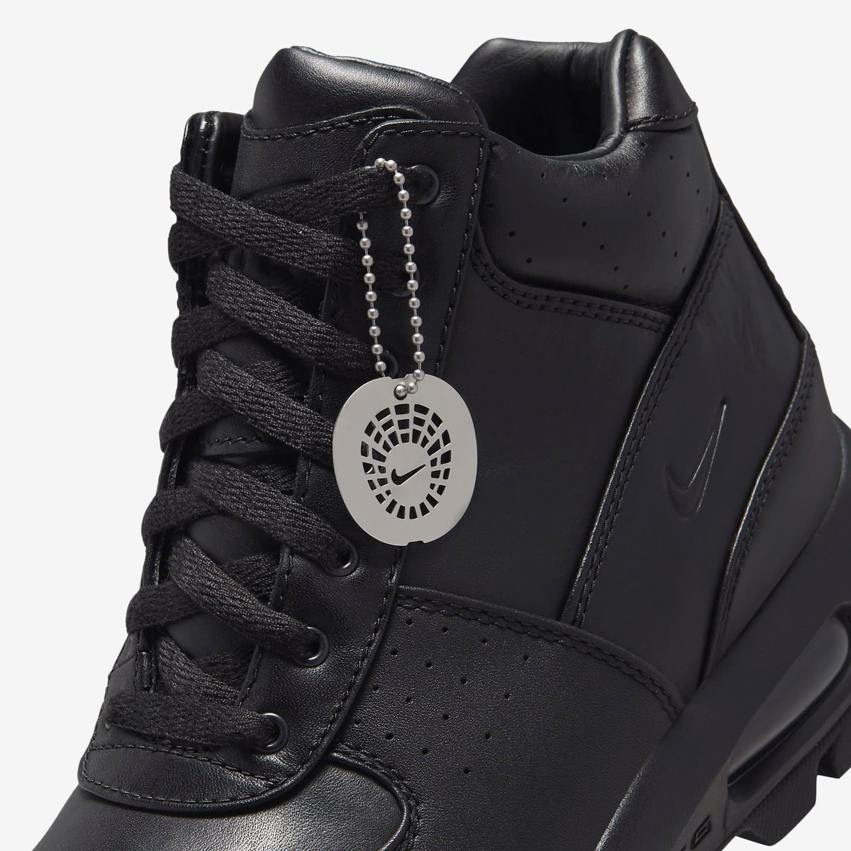 Nike Air Max Goadome Men's Boots Color: Black/Black-Black Style: 865031-009